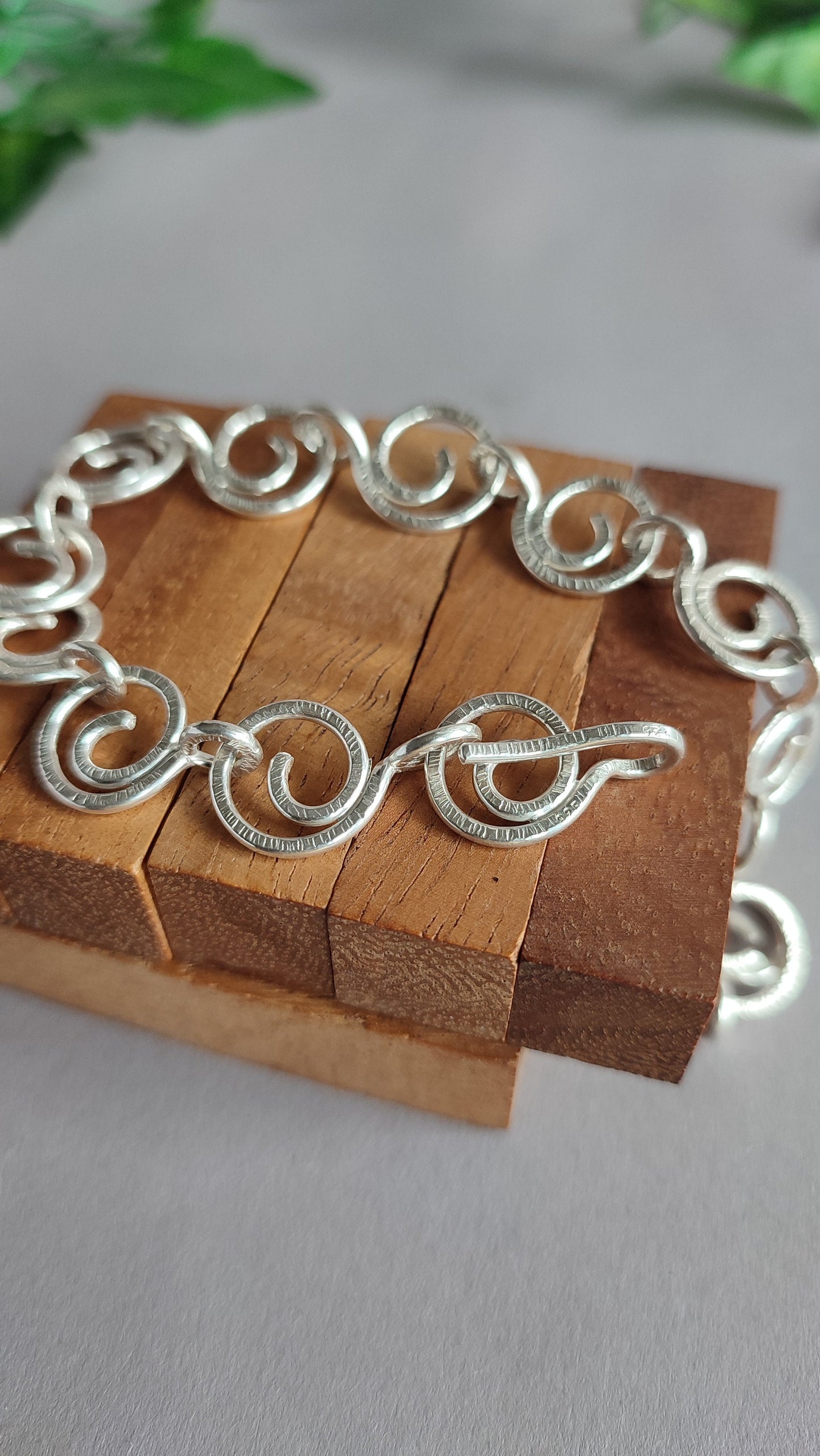 Hammered Silver Chain Bracelett