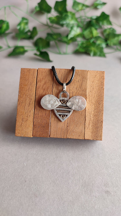 Bee Pendant with movable wings