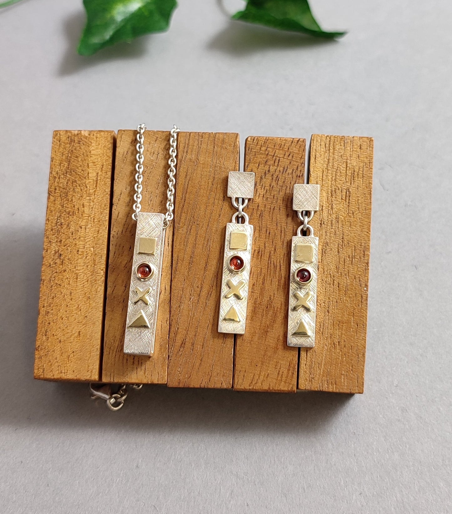 Gamer Pendant with Emerald and 14ct Gold - "press continue"