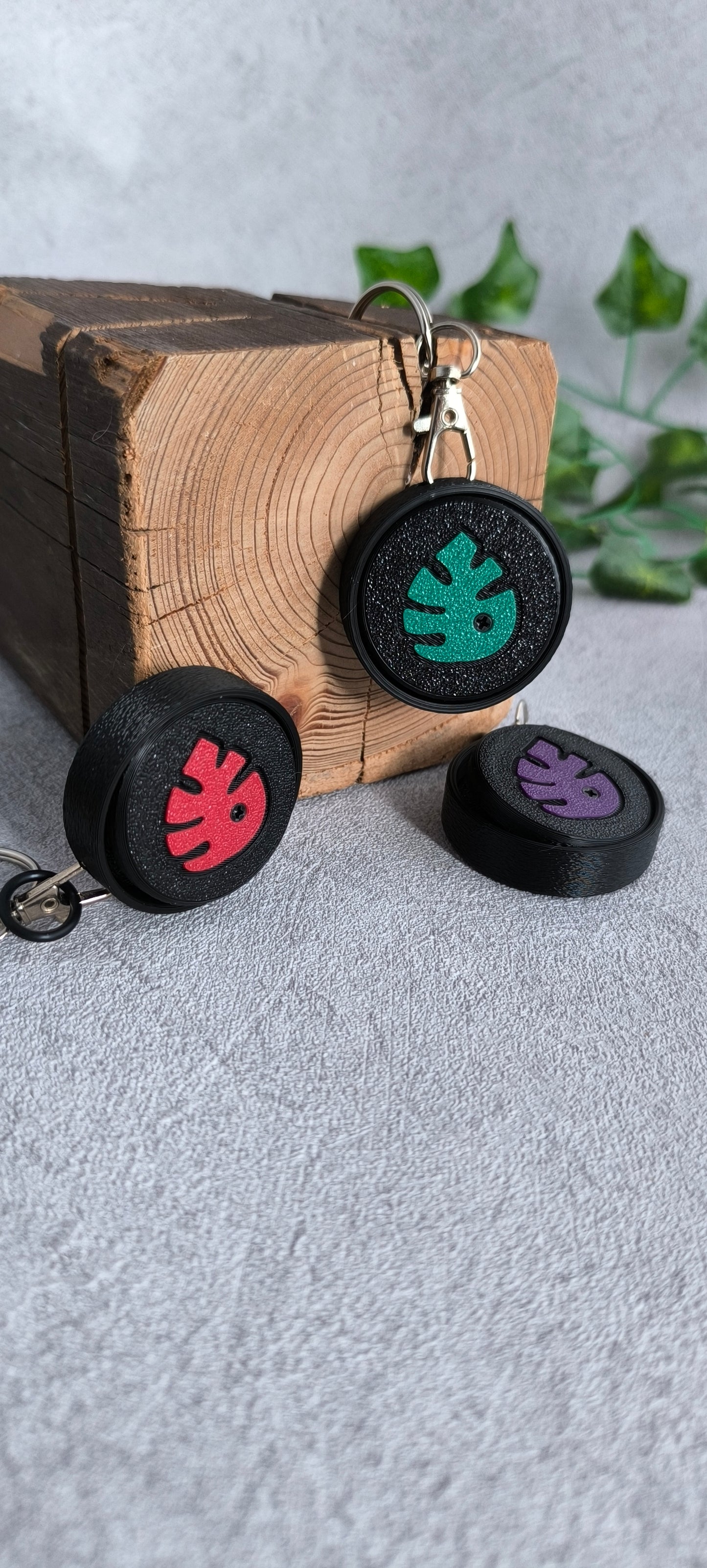 Monstera haptic clicker fidget
