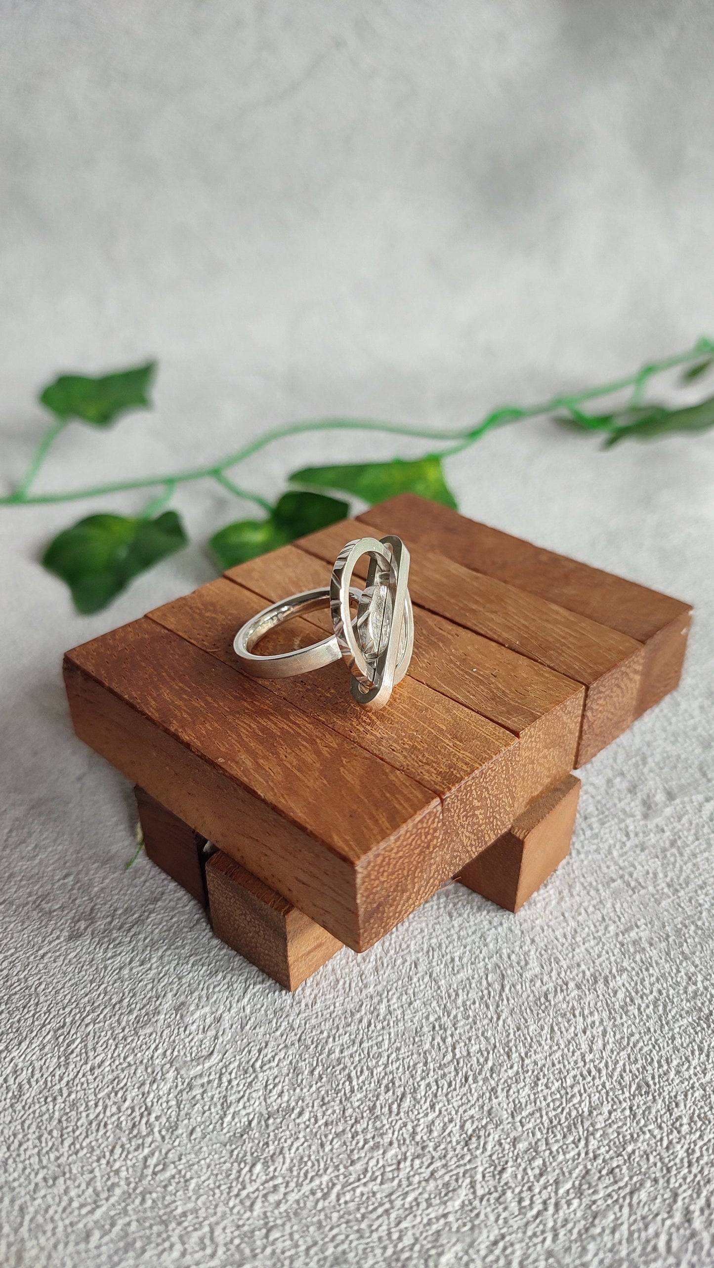 Fidget Ring - "Trapped"
