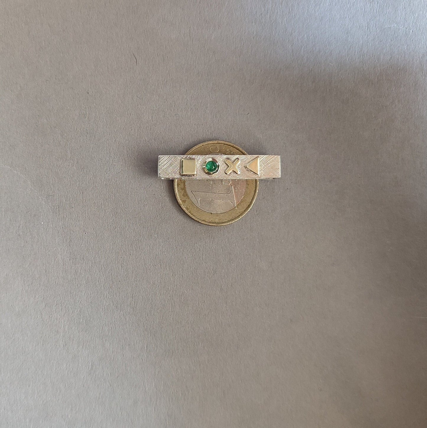 Gamer Pendant with Emerald and 14ct Gold - "press continue"